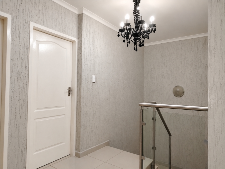 3 Bedroom Property for Sale in Waterval East North West